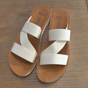 Women's Cream Sandals